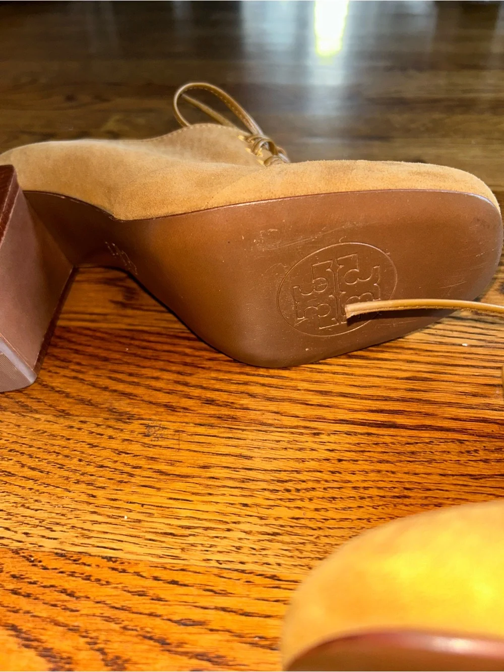 Tory Burch Tan Suede Lace-Up Oxford Heels Booties Women’s Size 10M